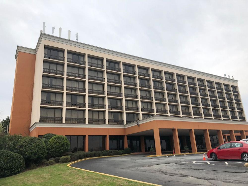 Wyndham Garden Atlanta Airport Hotel College Park Exterior photo