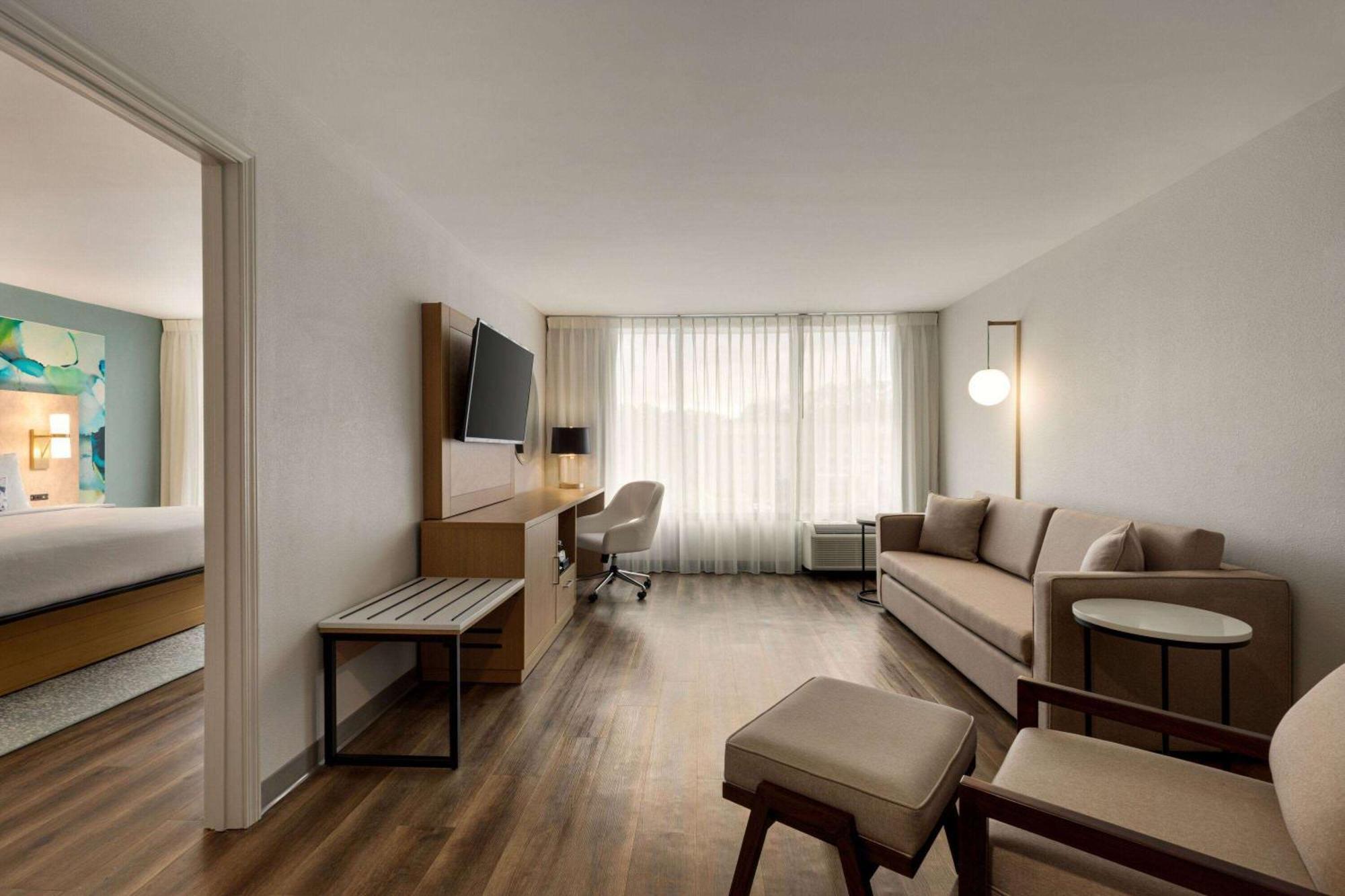 Wyndham Garden Atlanta Airport Hotel College Park Exterior photo