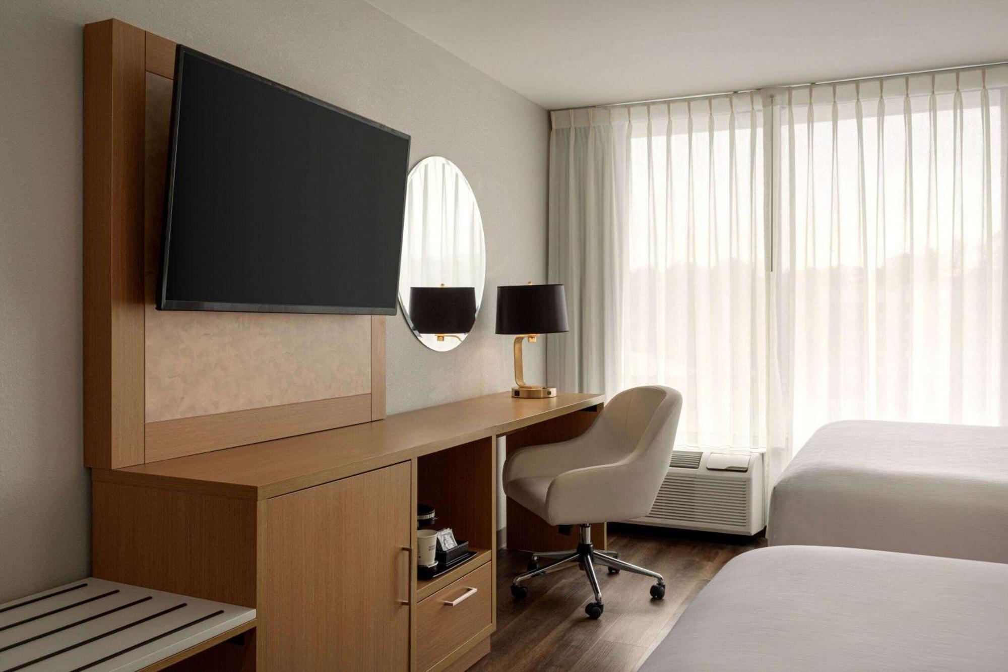 Wyndham Garden Atlanta Airport Hotel College Park Exterior photo